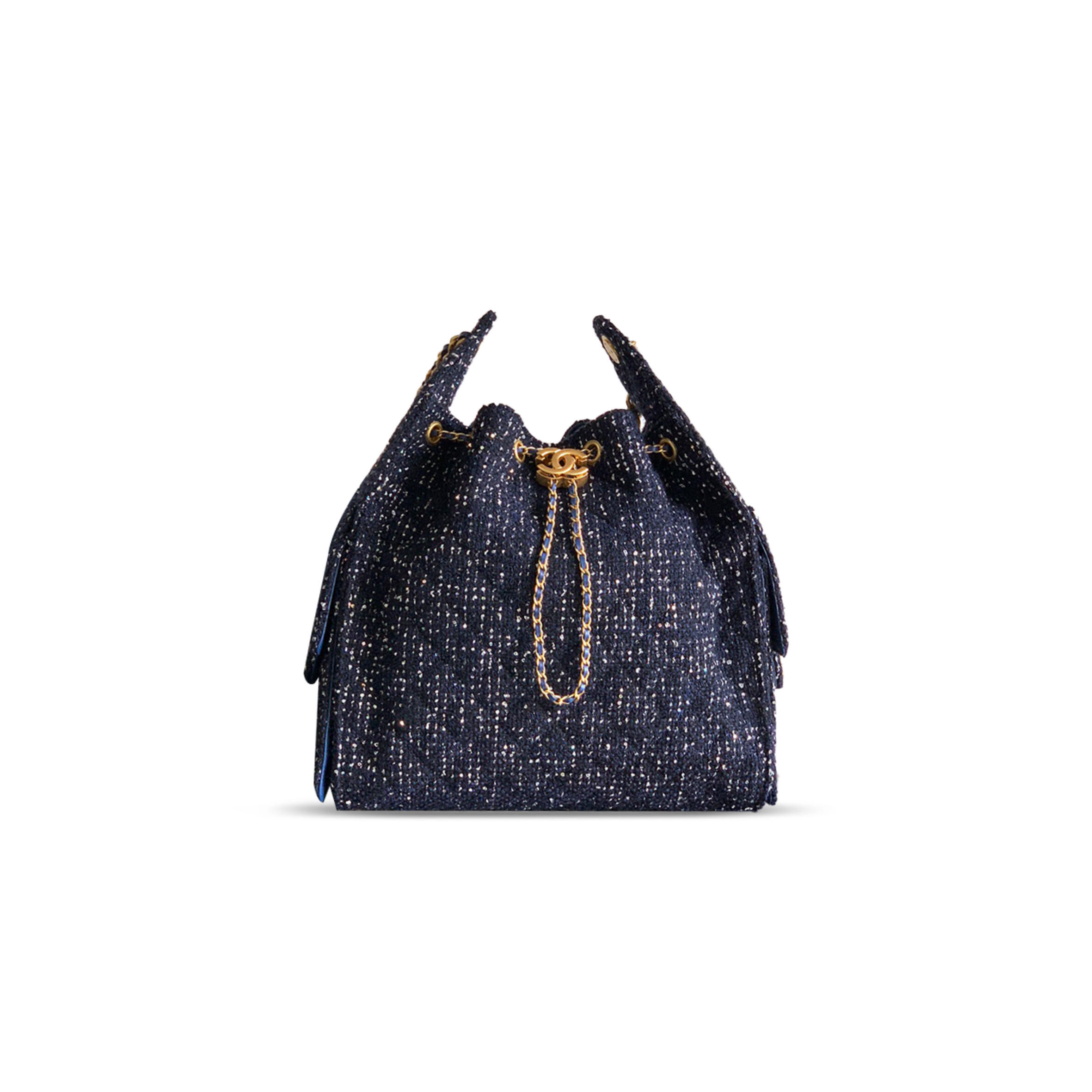 CHANEL 25 MEDIUM HANDBAG AS5311  (40*30*15cm)